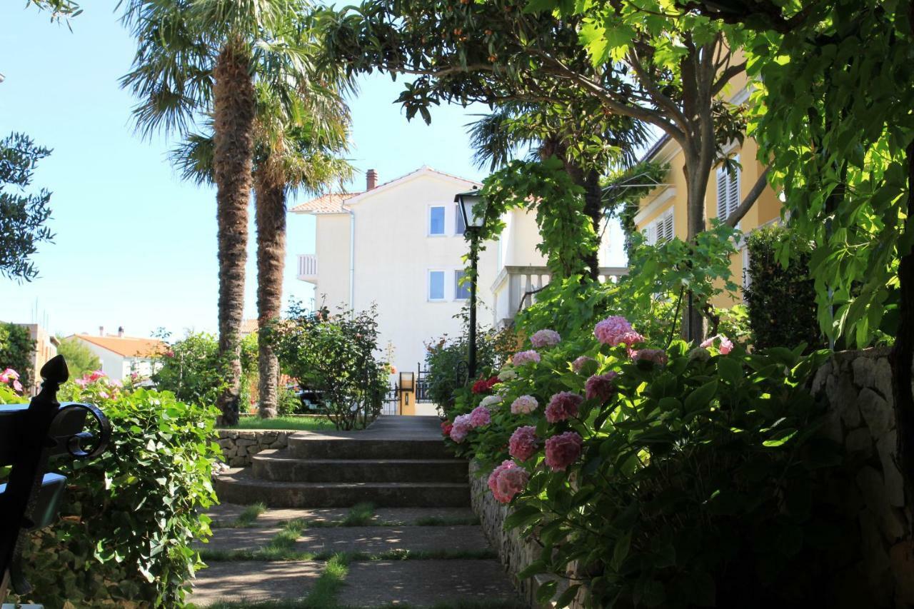 Vila Rojana Vodice Luaran gambar