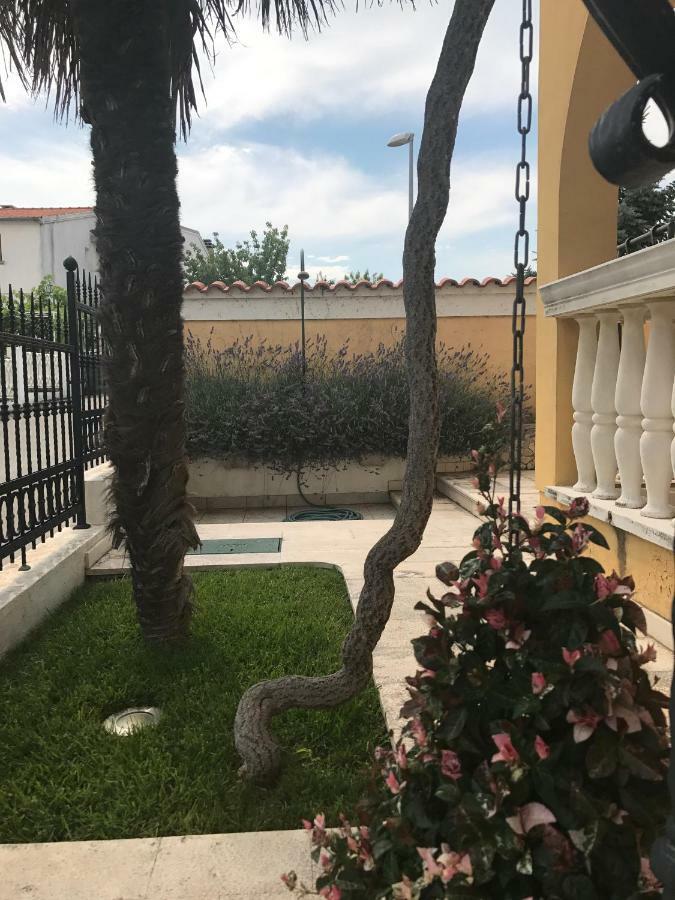 Vila Rojana Vodice Luaran gambar
