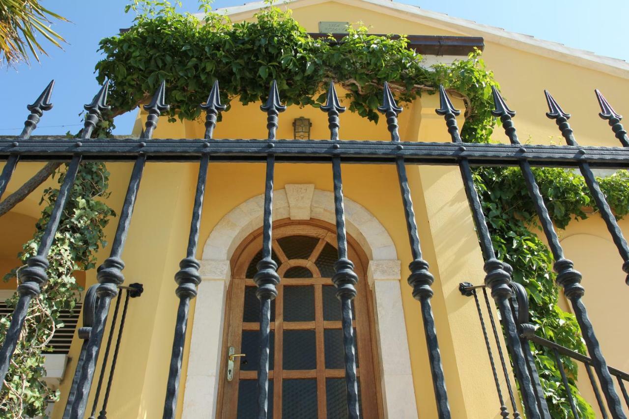 Vila Rojana Vodice Luaran gambar