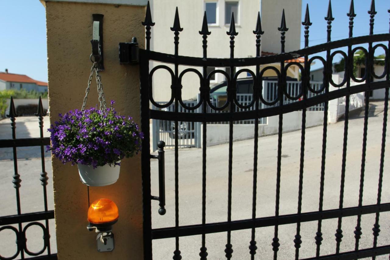 Vila Rojana Vodice Luaran gambar