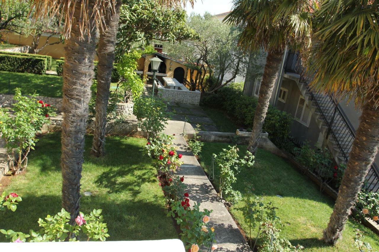 Vila Rojana Vodice Luaran gambar