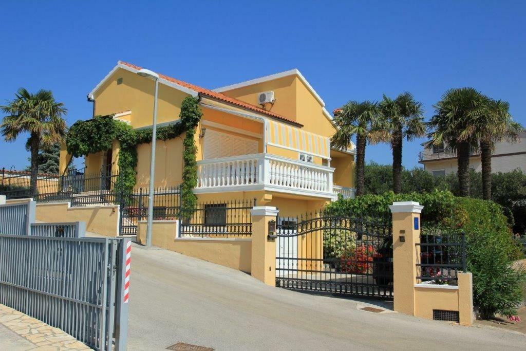 Vila Rojana Vodice Luaran gambar