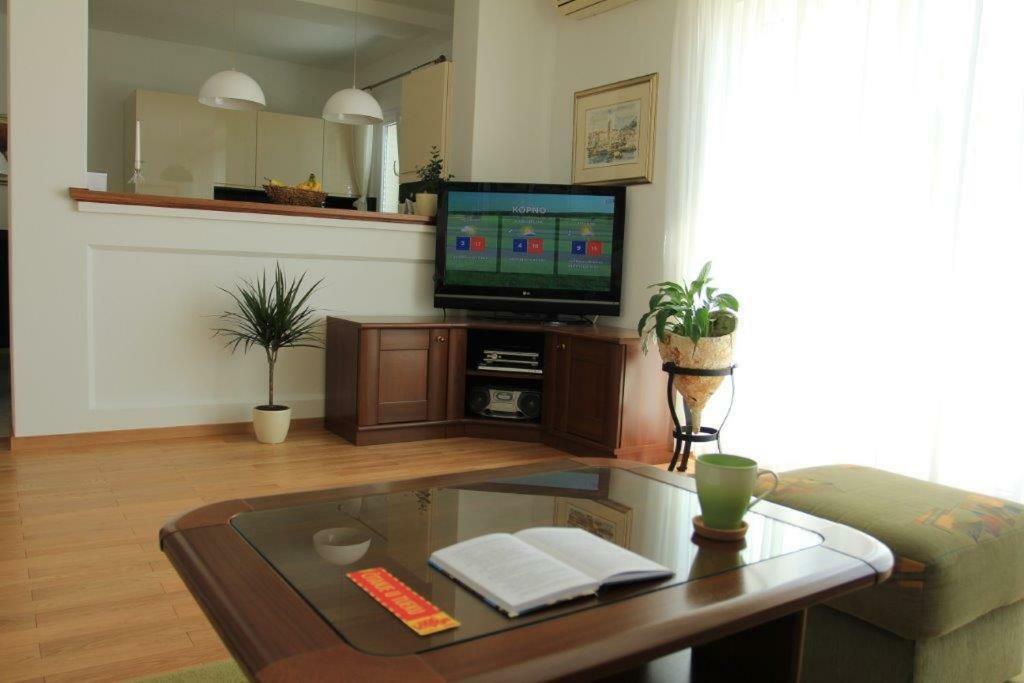 Vila Rojana Vodice Luaran gambar