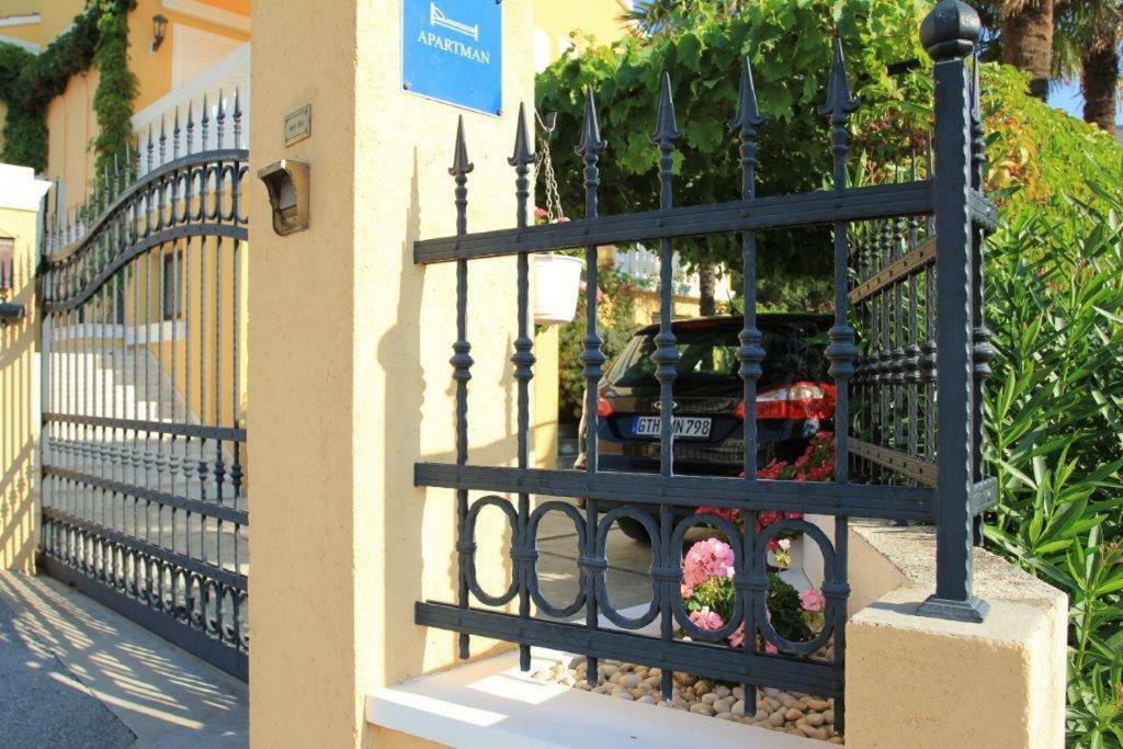 Vila Rojana Vodice Luaran gambar
